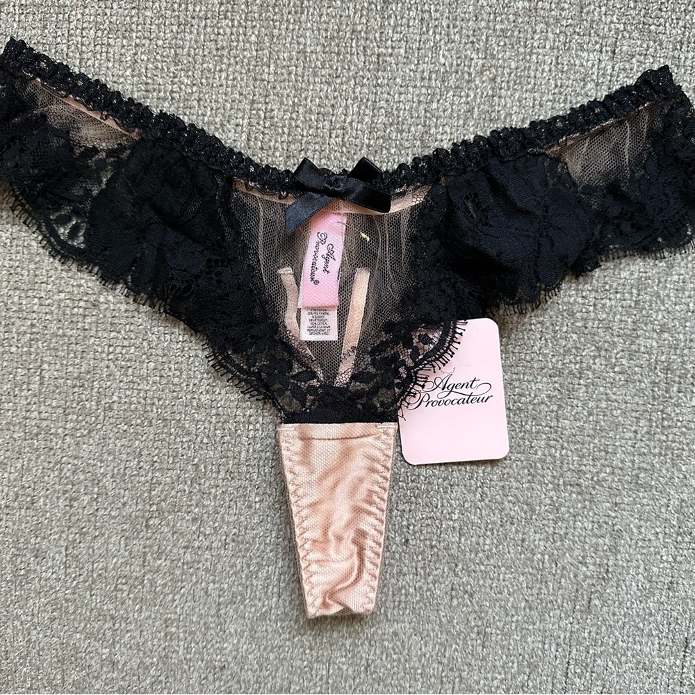 AGENT PROVOCATEUR Meridith Thong